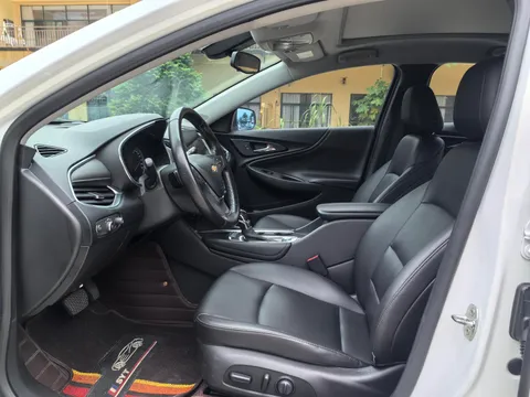 Chevrolet Malibu XL