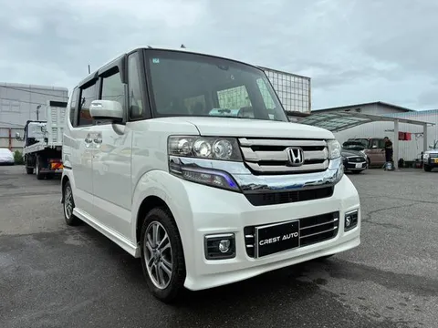 Honda N-BOX Custom