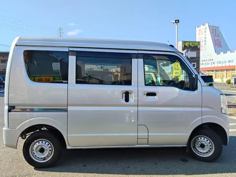 Nissan Clipper