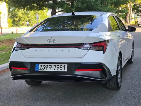 Hyundai Elantra (Avante)