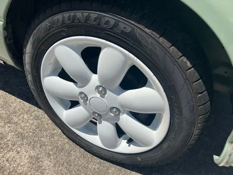 Daihatsu Mira Gino 1000