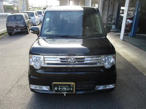 Toyota Pixis Space