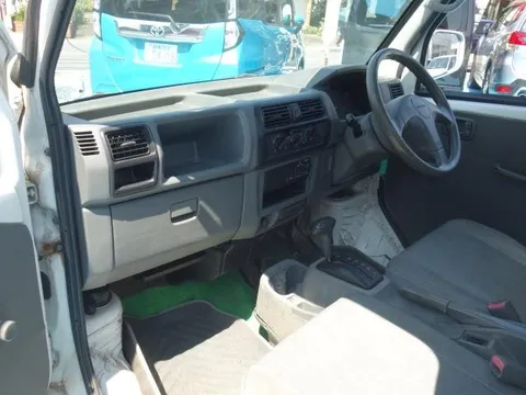 Nissan Clipper Truck