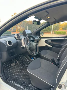 BYD F0