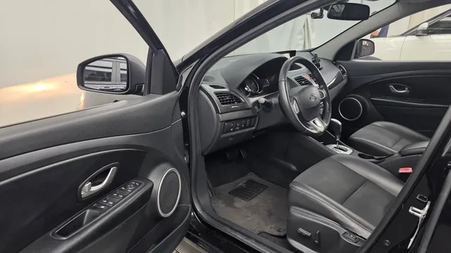 Renault SM3