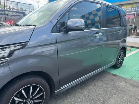 Honda N-WGN Custom