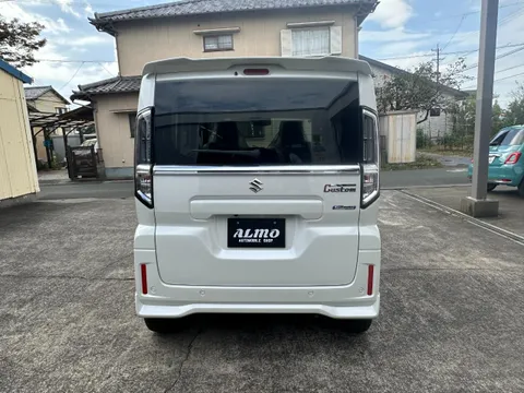 Suzuki Spacia Custom