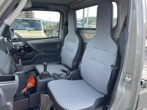Nissan Clipper Truck