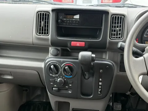 Nissan Clipper