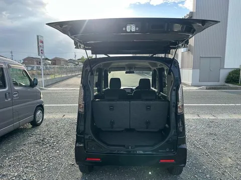Suzuki Spacia Custom Z