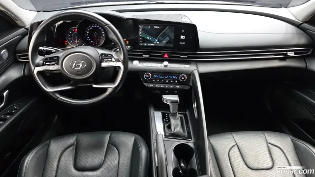 Hyundai Elantra (Avante)