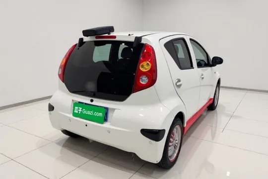 BYD F0