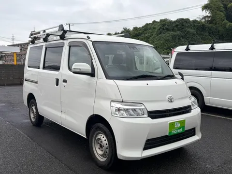 Toyota TownAce Van