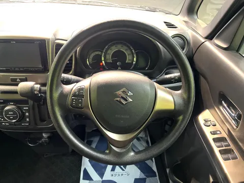 Suzuki Spacia Custom Z