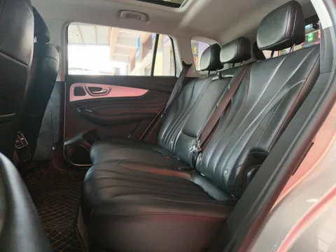 Roewe RX5