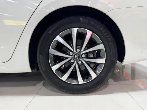 Citroen C6