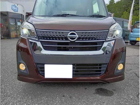 Nissan Dayz Roox