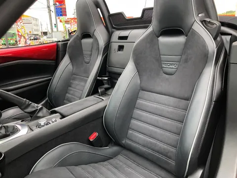 Mazda MX-5 (Roadster)