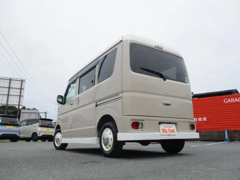 Nissan Clipper