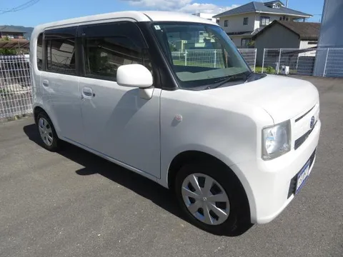 Toyota Pixis Space