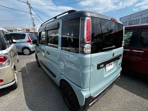 Suzuki Spacia Gear