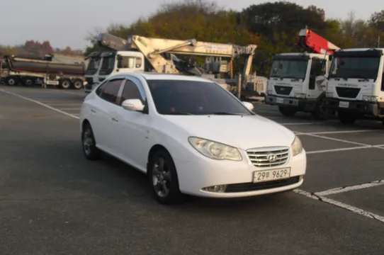 Hyundai Elantra (Avante)