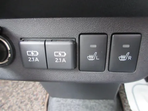 Daihatsu Mira Tocot