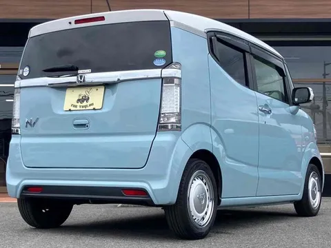 Honda N-BOX Slash