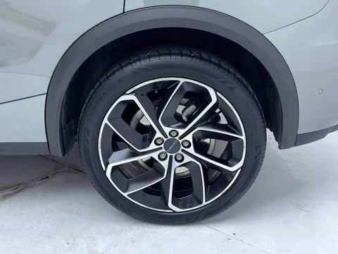 Lynk & Co 05