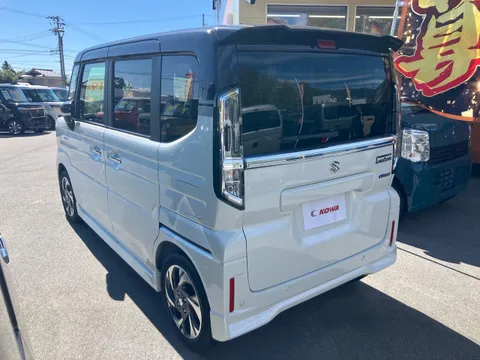 Suzuki Spacia