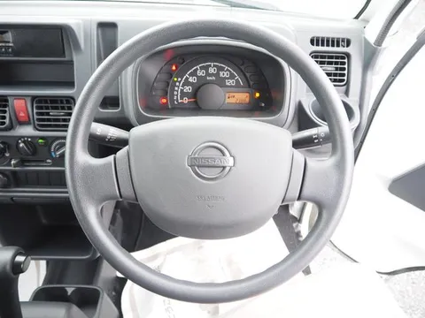 Nissan Clipper Truck