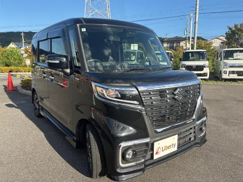 Suzuki Spacia Custom