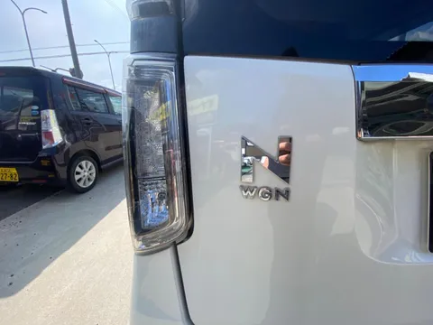 Honda N-WGN Custom