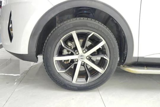 Haval F7
