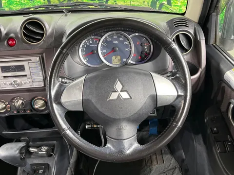 Mitsubishi Pajero Mini