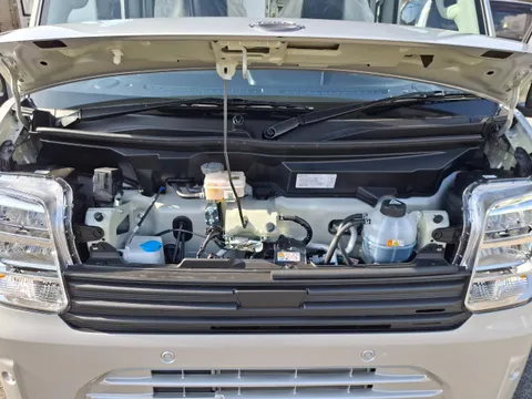 Nissan Clipper Van