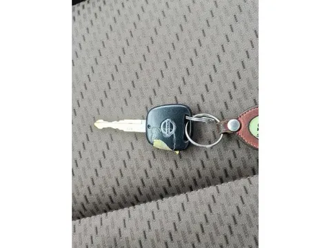 Nissan Clipper Van