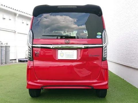 Honda N-BOX Custom