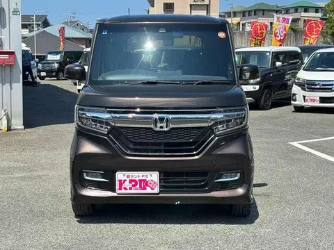 Honda N-BOX Custom