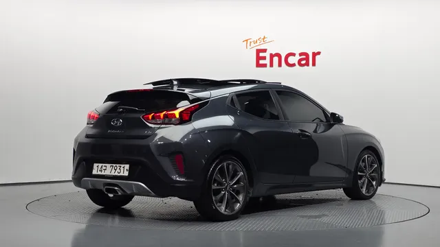 Hyundai Veloster