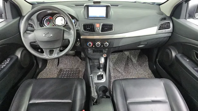 Renault SM3