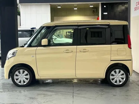 Suzuki Spacia