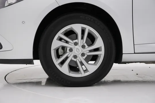Renault SM3