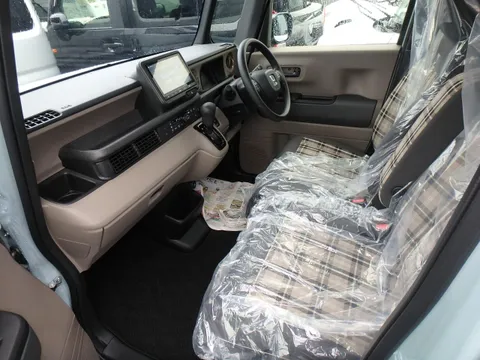 Honda N-BOX Joy