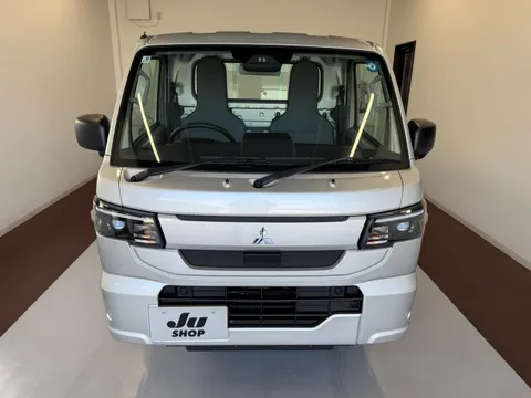 Mitsubishi Minicab Truck