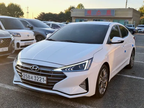 Hyundai Elantra (Avante)