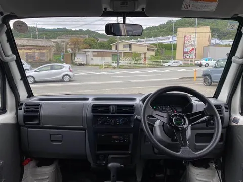 Mitsubishi Minicab Van