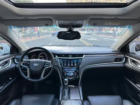 Cadillac XTS