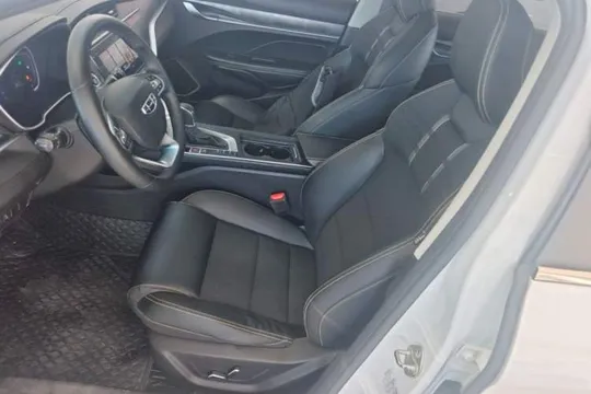 Geely Binray
