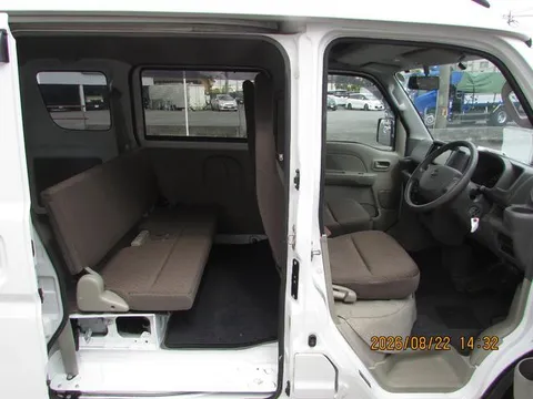 Nissan Clipper